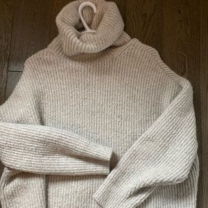 Turtle neck sweater